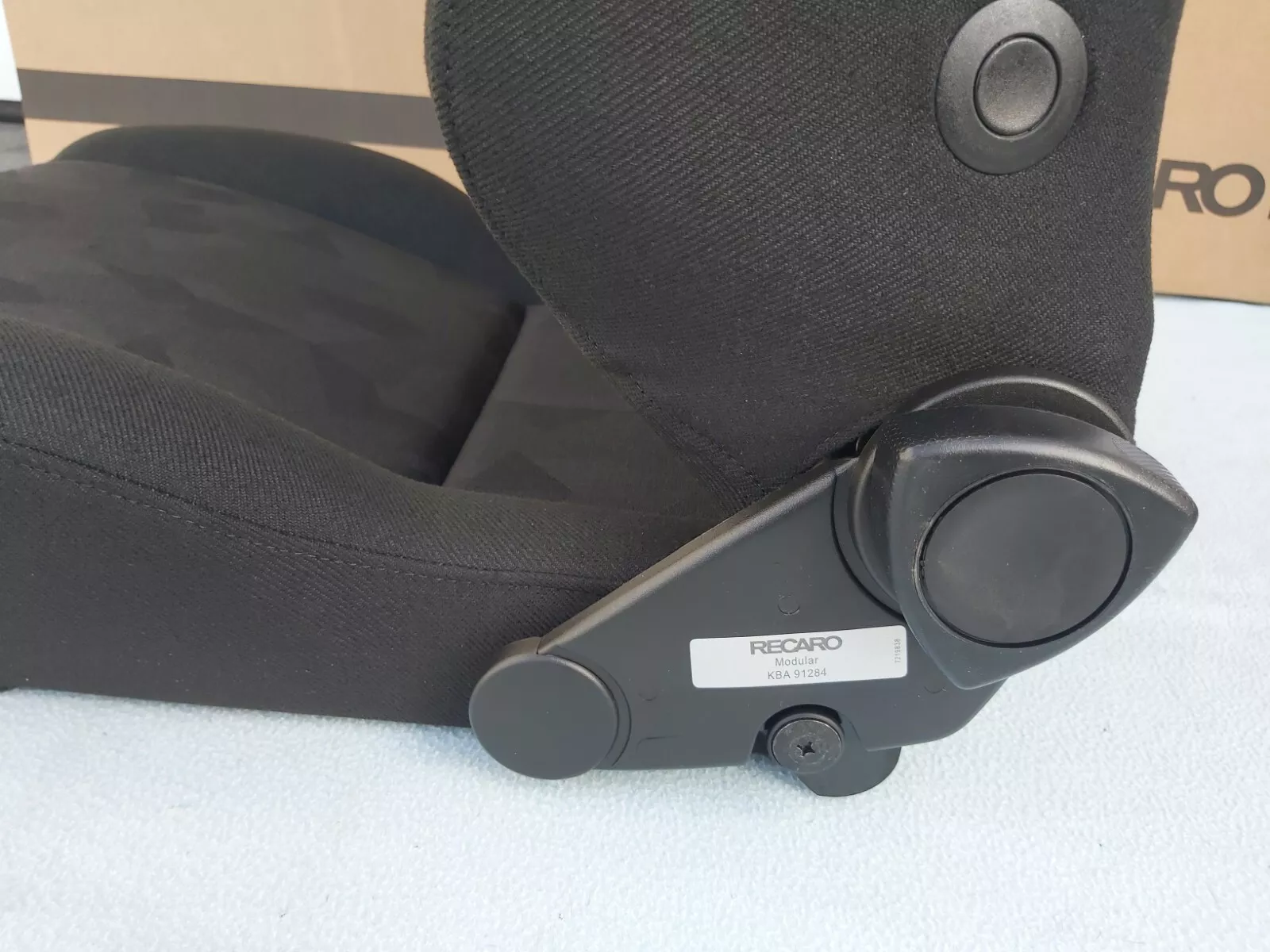 Recaro Specialist Artista Black / Nardo Black