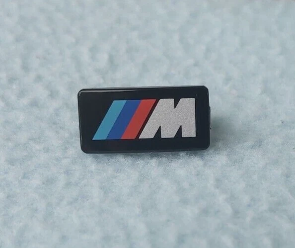 BADGE / EMBLEM for BMW STEERING WHEELS. 32332226479 BRAND NEW
