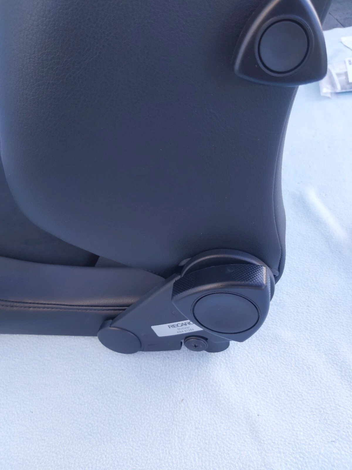 Recaro Expert Artificial Leather / Dinamica Black