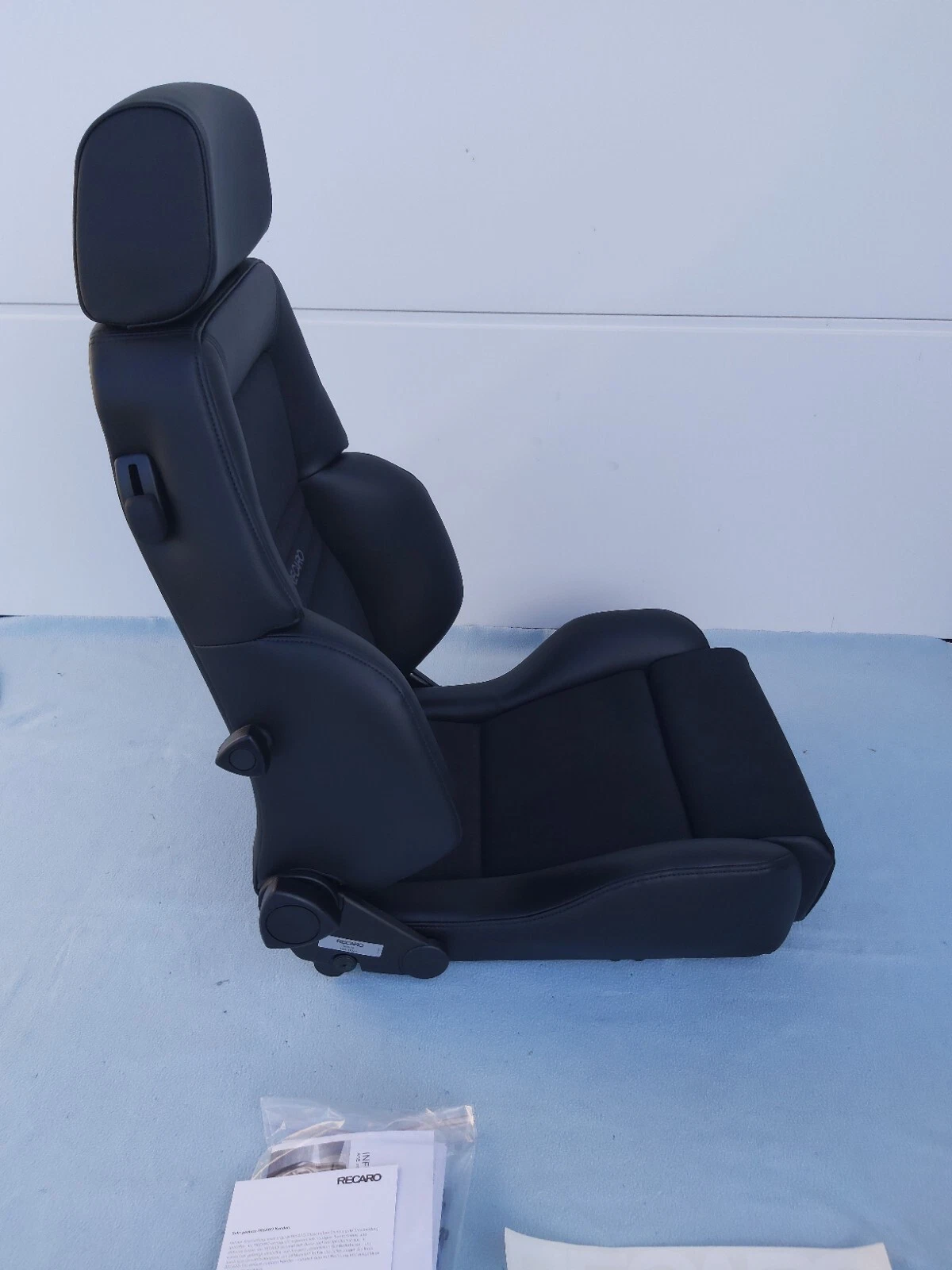Recaro Expert Artificial Leather / Dinamica Black