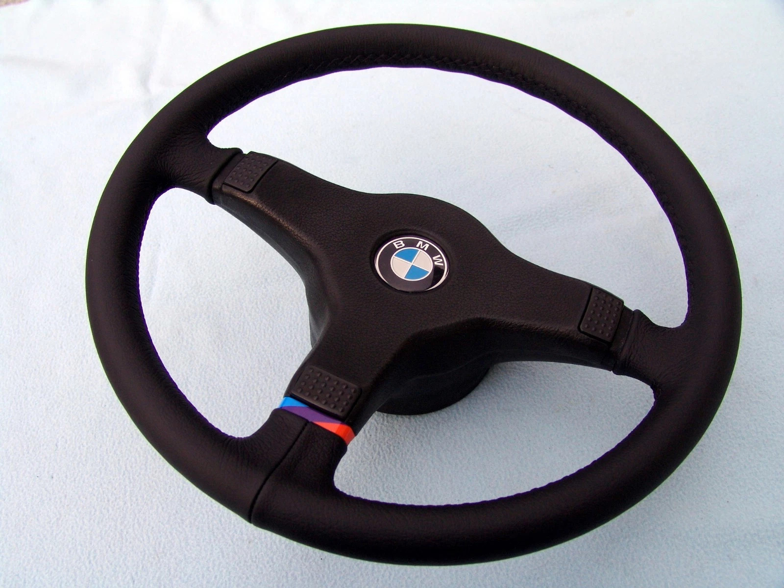 BMW E30 M Technic 1 steering, Montana (grainy) leather, stock look