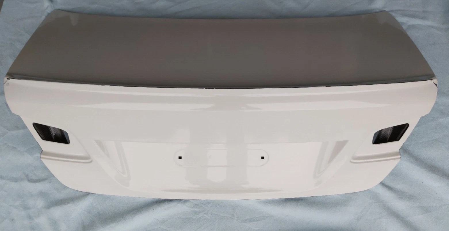 REAL CARBON TRUNK LID for BMW E92 M3, BRAND NEW, MADE IN GERMANY