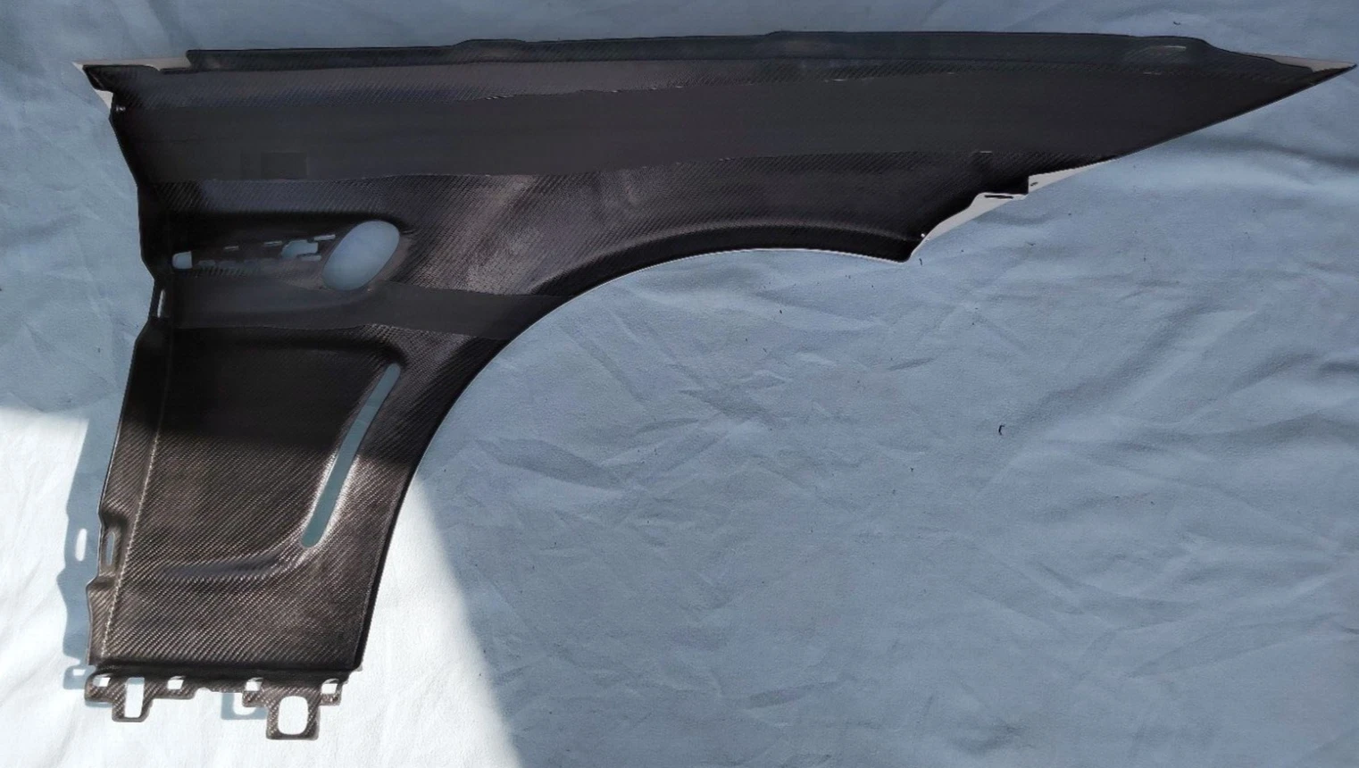 REAL CARBON FENDERS FOR BMW E92 M3, BRAND NEW, MADE IN GERMANY