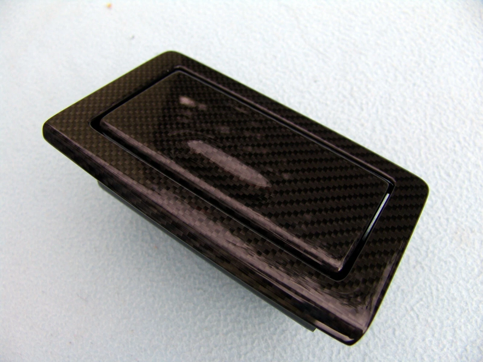 BMW E36 M3 REAL CARBON FRONT AND REAR ASH TRAYS, NEW LAMINATED