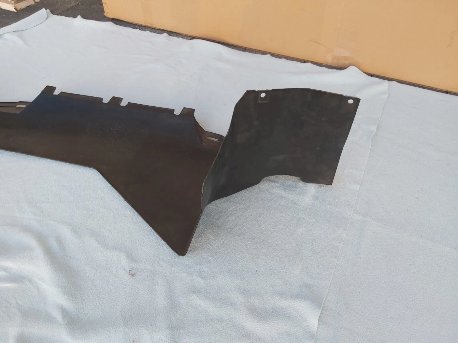 BMW E30 M3 ENGINE COMPARTMENT SCREENING, BRAND NEW, MADE IN GERMANY, 51711923771