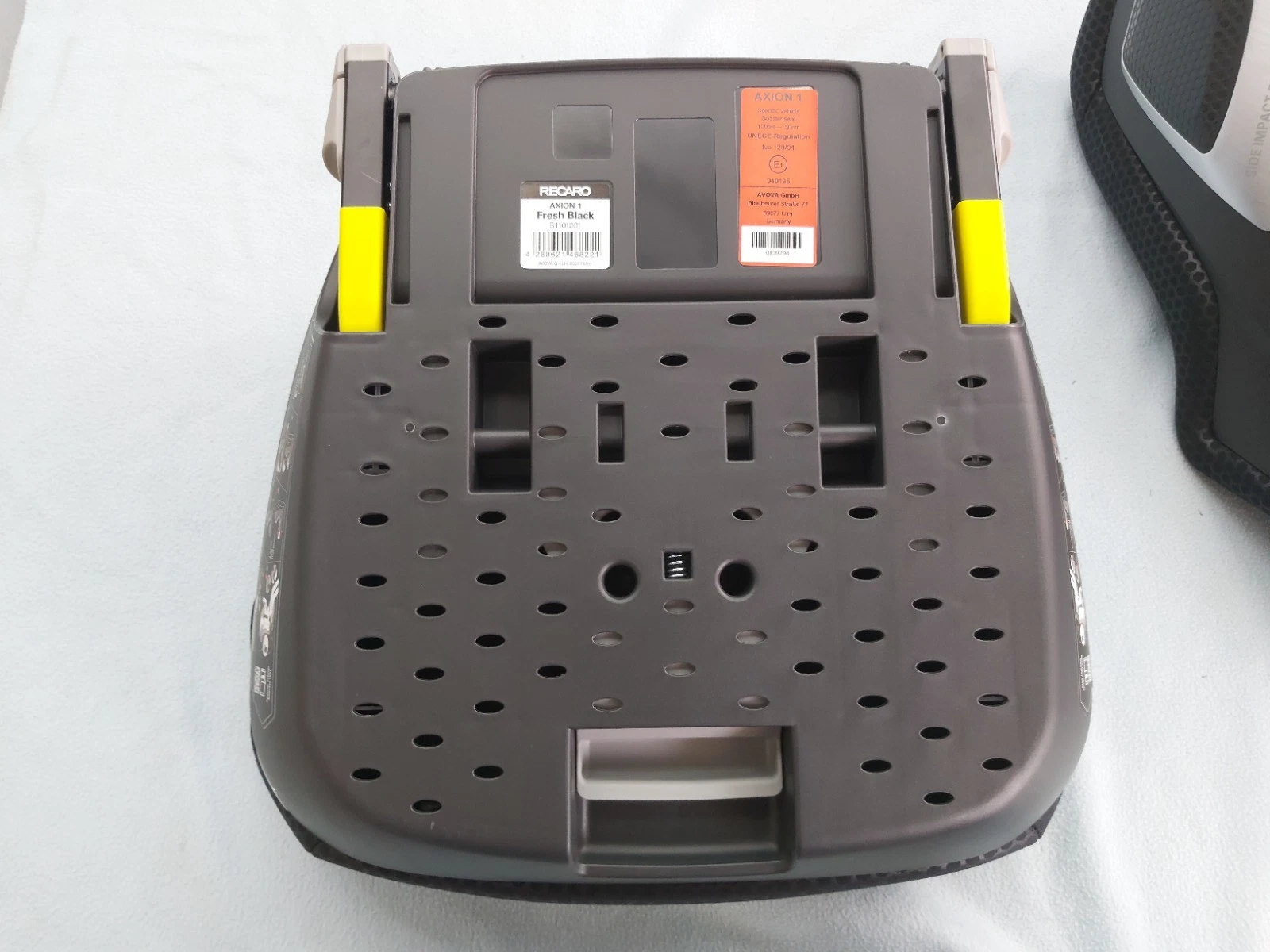 RECARO Axion 1 Fresh Black Child Seat, NEW. Made in Germany