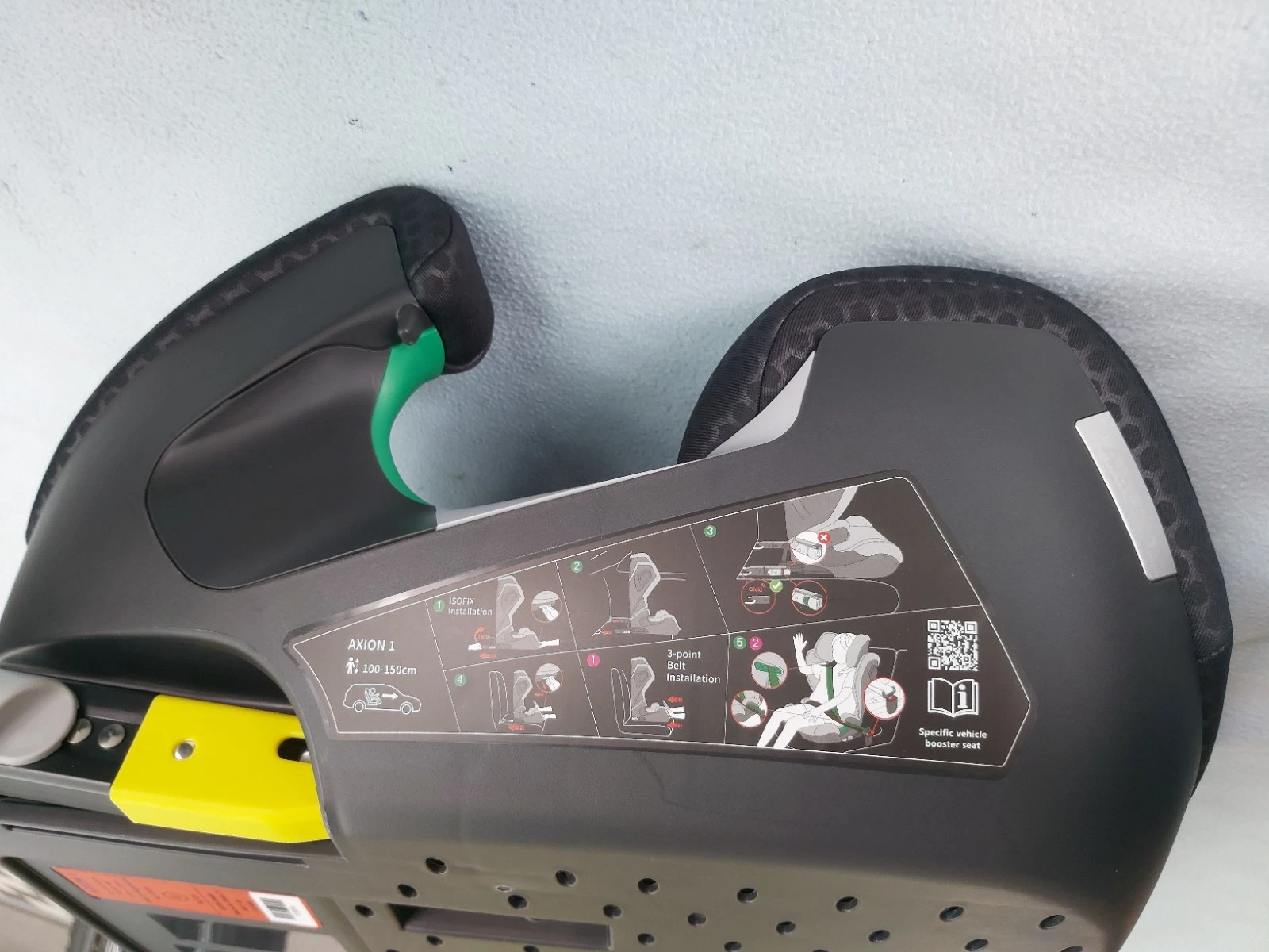 RECARO Axion 1 Fresh Black Child Seat, NEW. Made in Germany