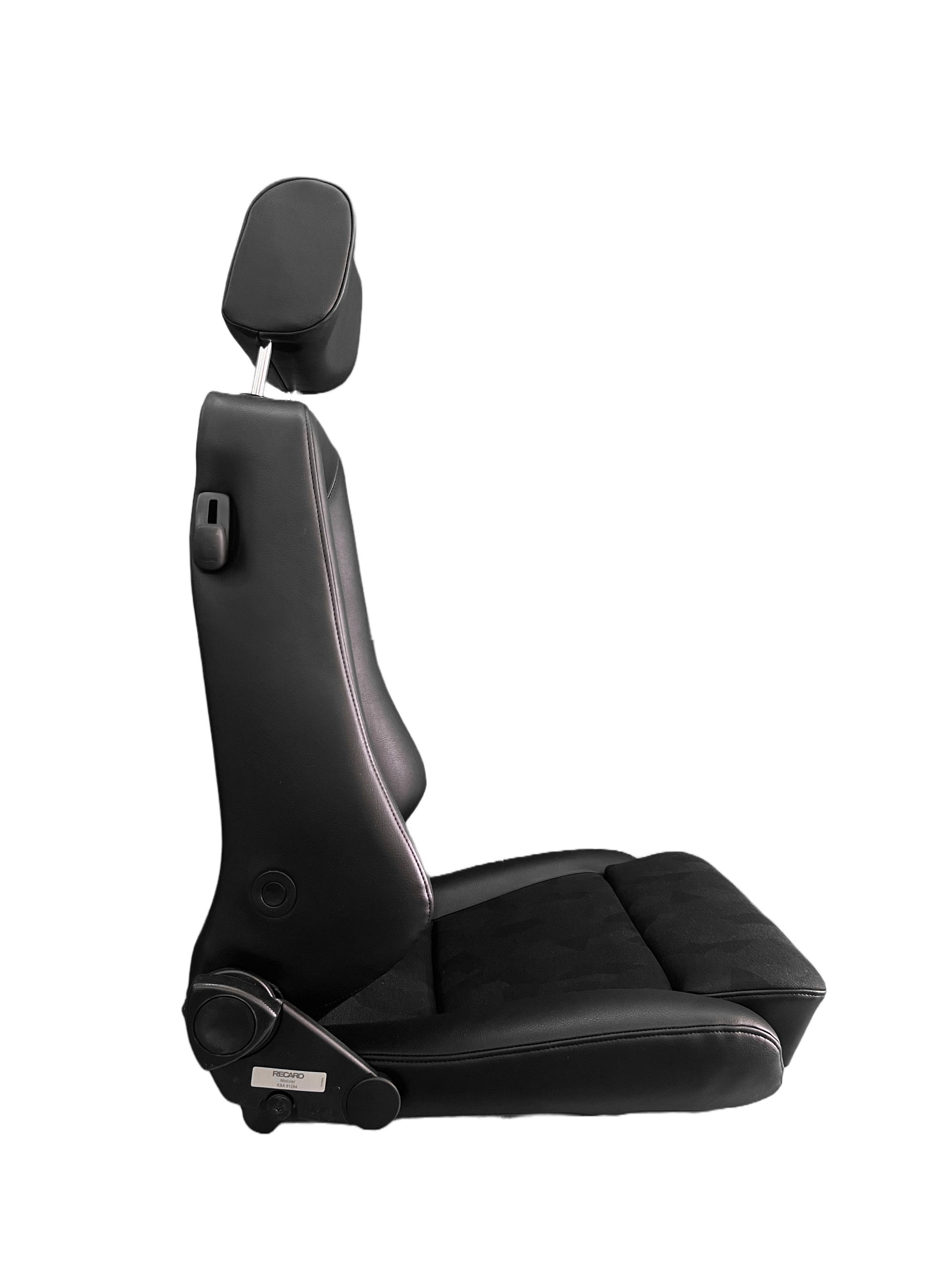 Recaro Specialist Artista Black / Artificial Leather Black