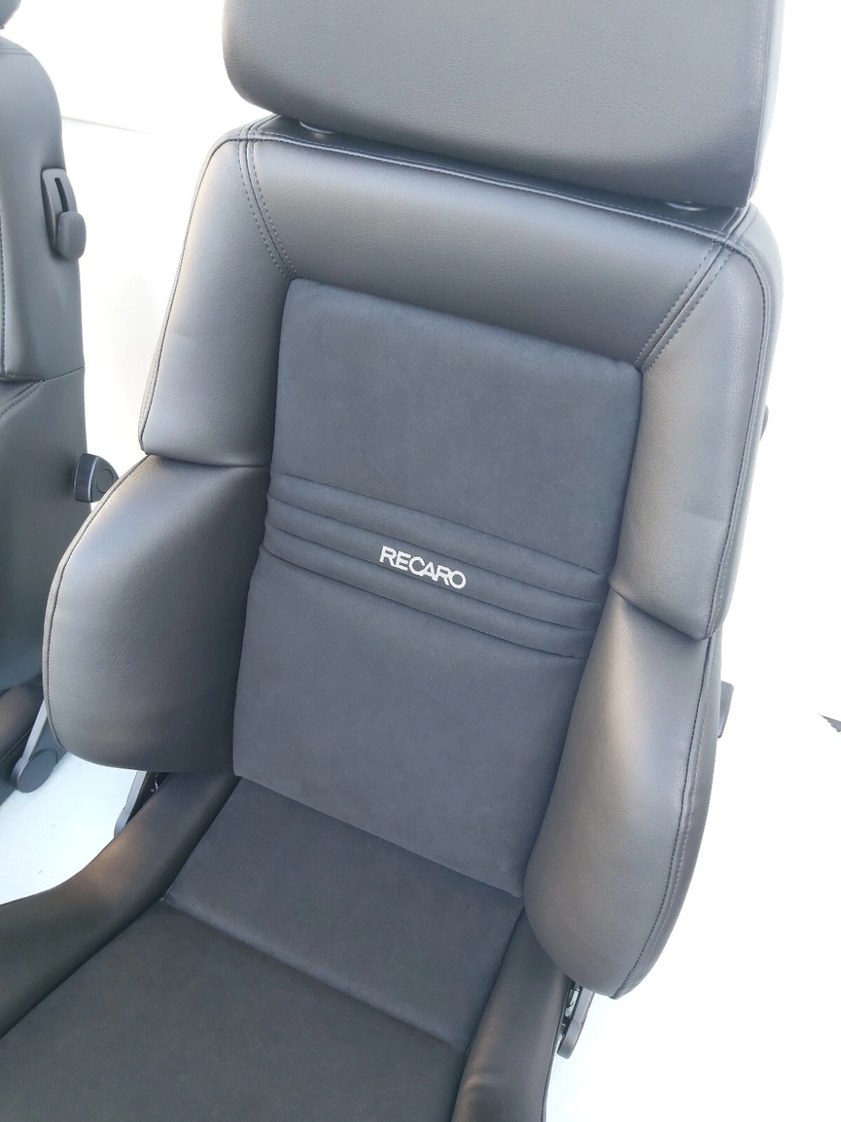 Recaro Expert Artificial Leather / Dinamica Black