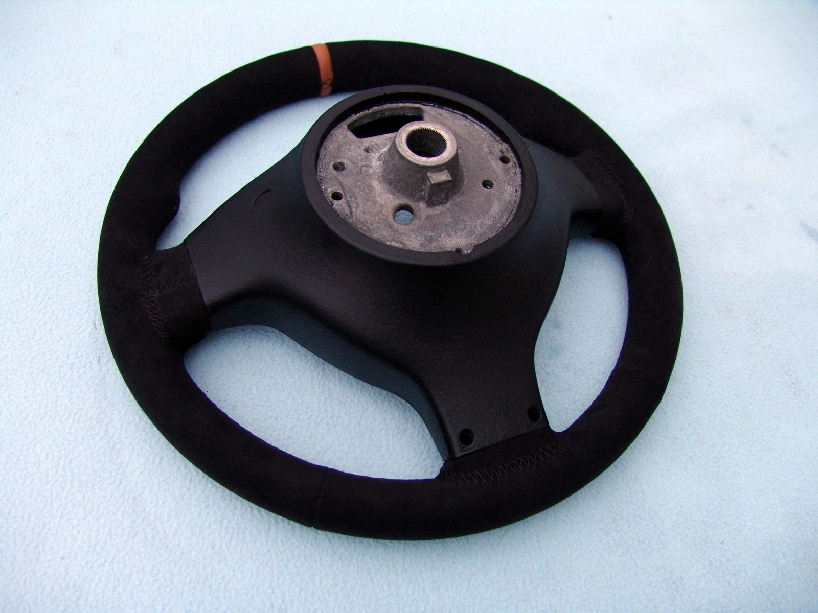 BMW M Technic steering wheel E39, E46, Alcantara + Cinnamon top center stripe