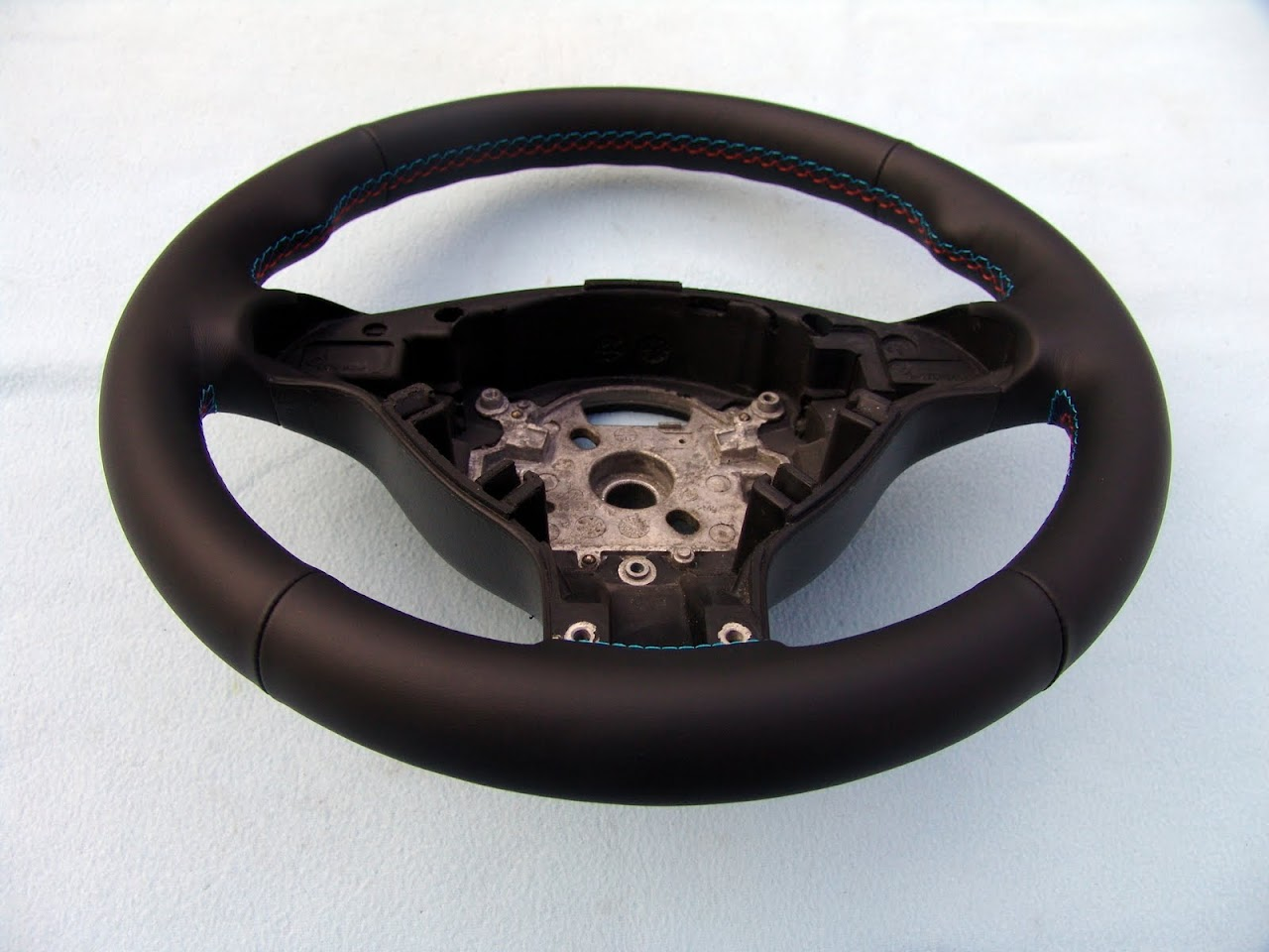 BMW M TECHNIC STEERING WHEEL E39 M5, E46 M3, NEW LEATHER AND 3 COLOR STITCHING