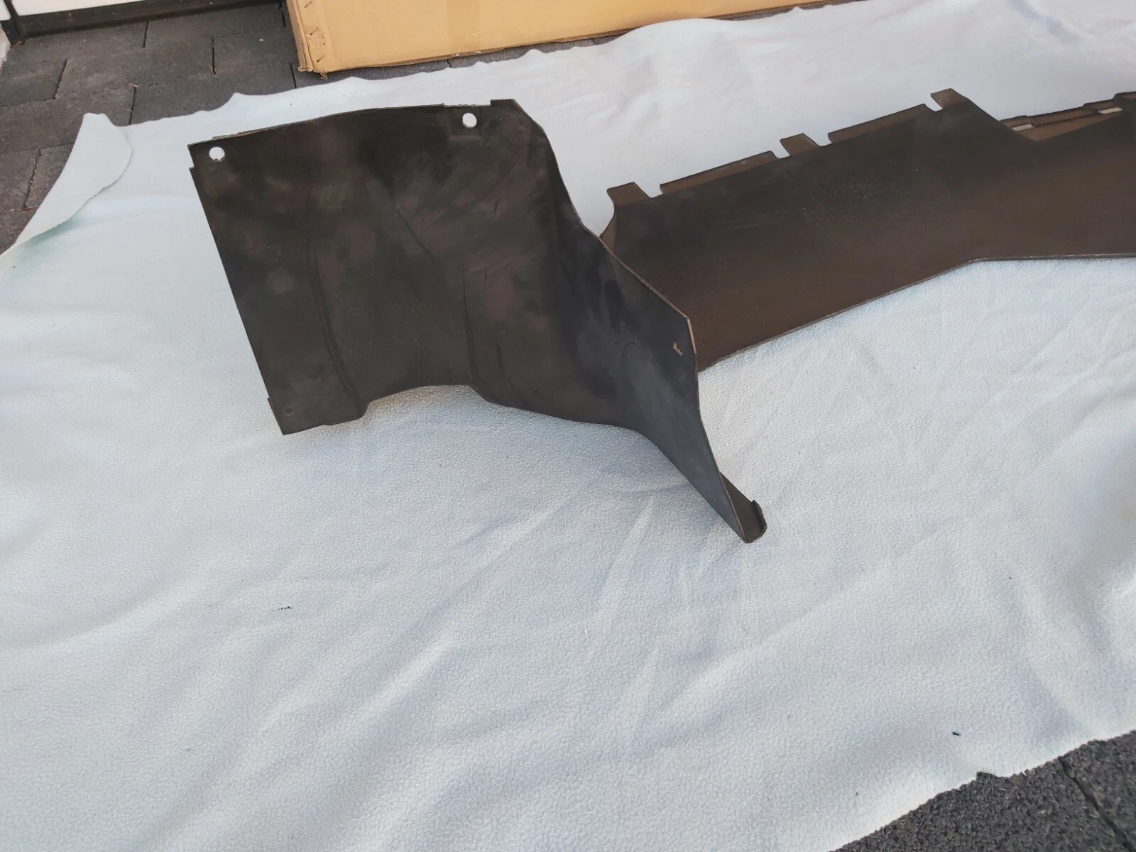 BMW E30 M3 ENGINE COMPARTMENT SCREENING, BRAND NEW, MADE IN GERMANY, 51711923771