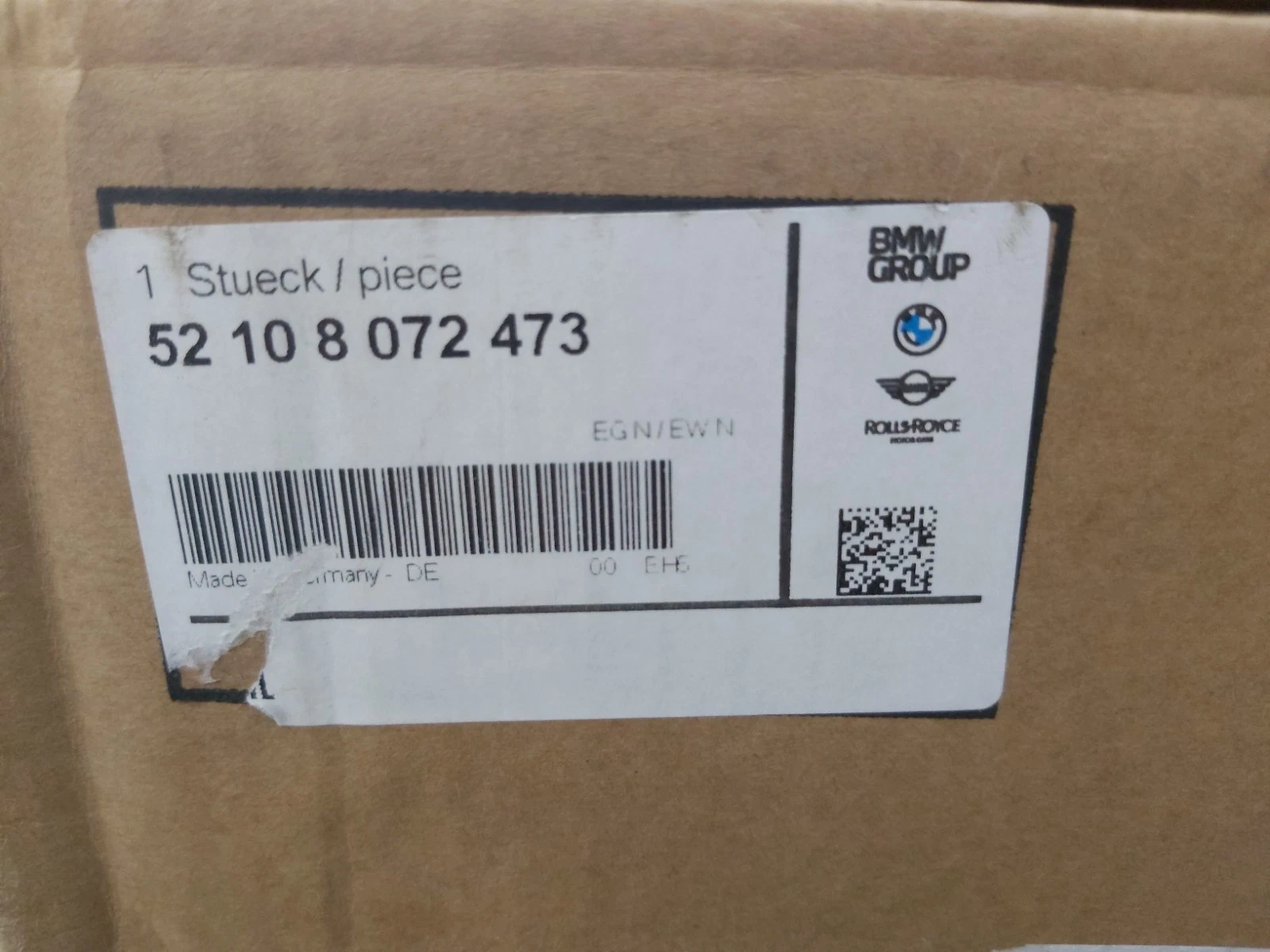 BMW M4 GTS SEATS. GENUINE BMW/ RECARO. 52108072473 and 52108072474. BRAND NEW