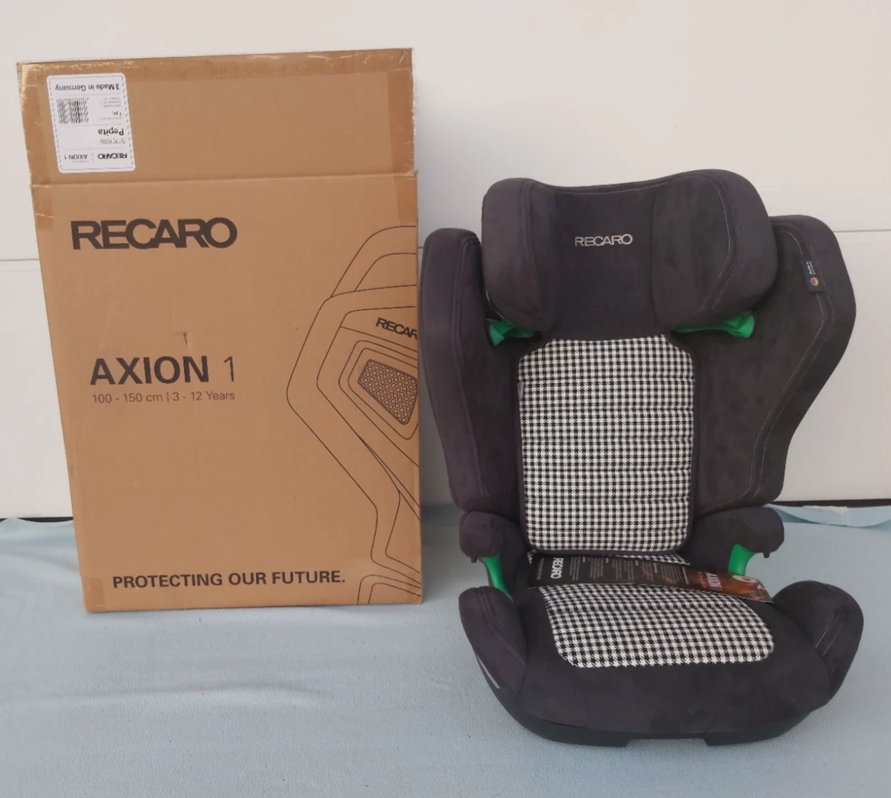 RECARO Axion 1 "PEPITA" Child Seat, NEW. Made in Germany.