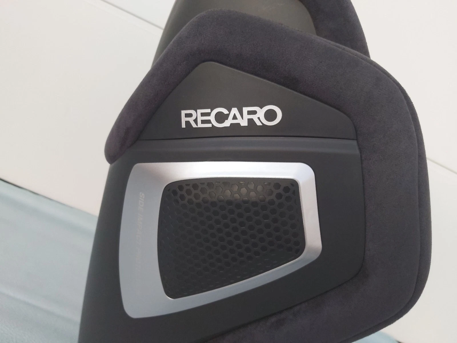RECARO Axion 1 "PEPITA" Child Seat, NEW. Made in Germany.